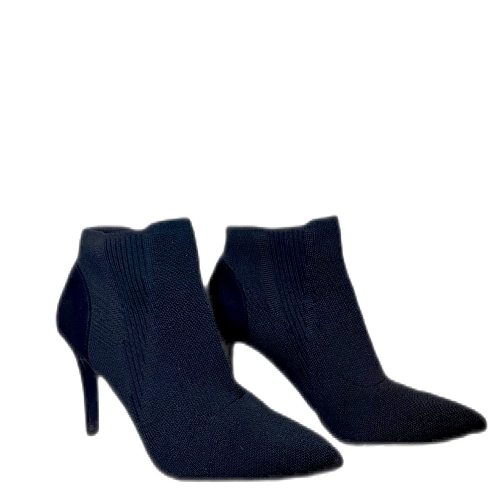 Mia black slip on ankle booties size 8